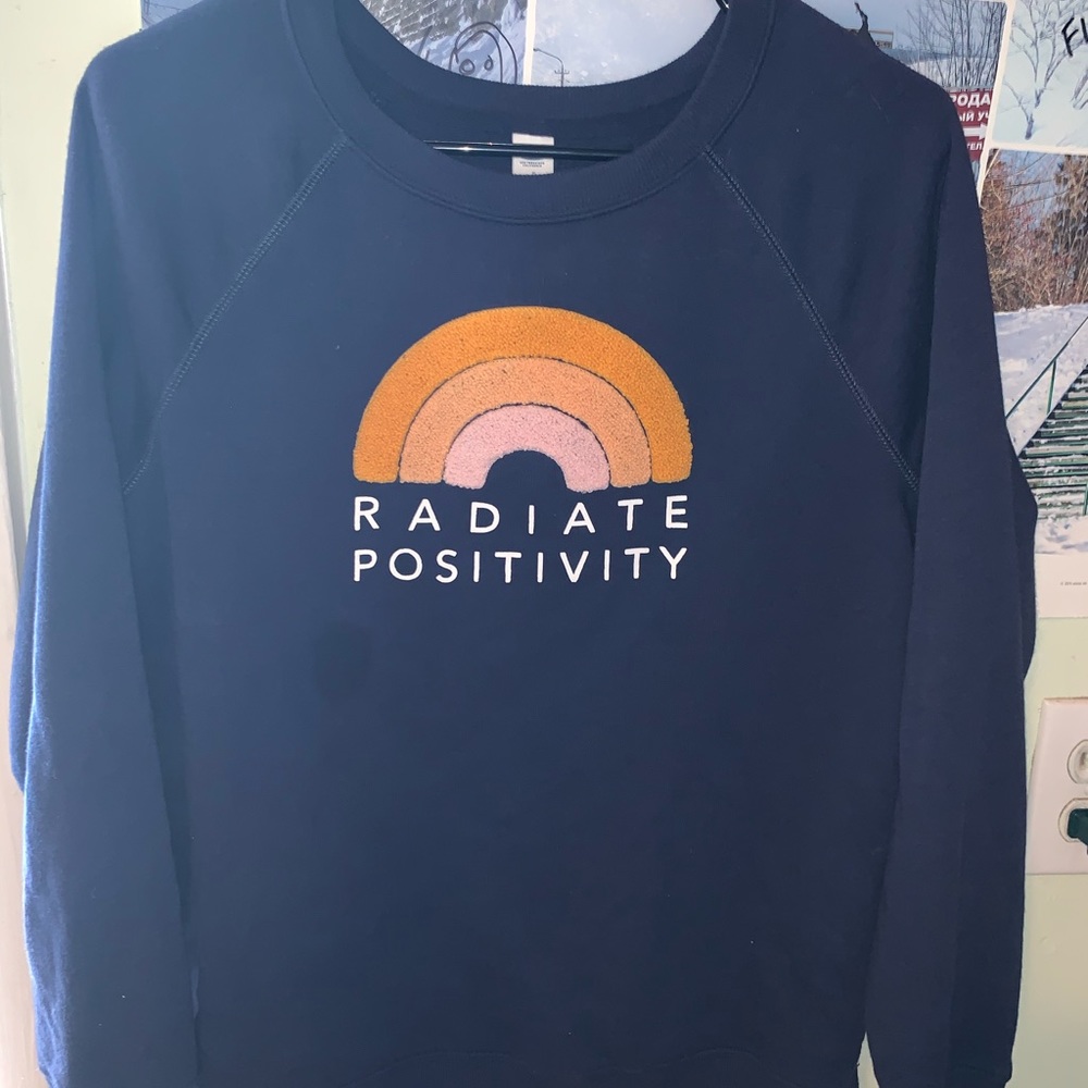 Women’s radiate positivity crewneck